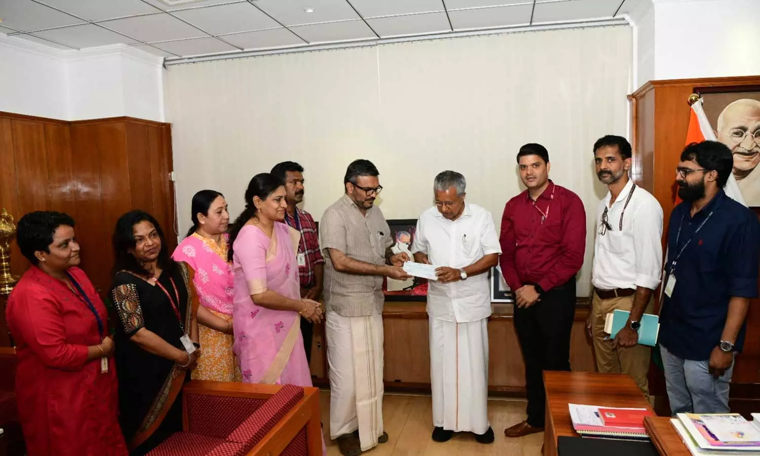 മുണ്ടക്കൈ പുരധിവാസത്തിന് 20 കോടി​ കൈമാറി കുടുംബശ്രീ