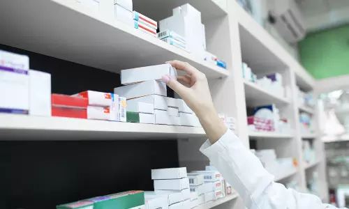 ഒമാനിൽ  മരുന്നുകൾ പ്രാദേശികമായി ഉൽപാദിപ്പിക്കാൻ പദ്ധതിയുമായി ആരോഗ്യ മന്ത്രാലയം