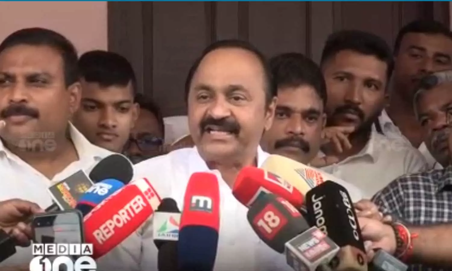 VD Satheesan against chief minister pinarayi vijayan and police over allegations of pv anvar mla