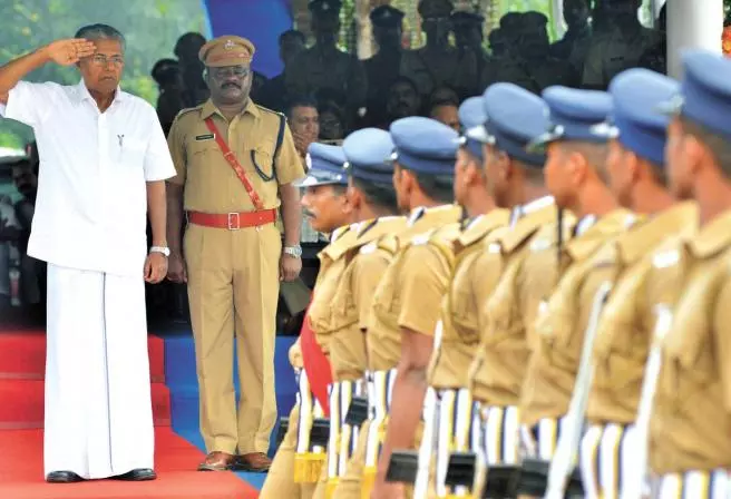 ക്രമസമാധാന പാലകര്‍ അത്ര ചെറിയ മീനല്ല