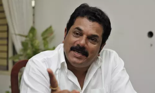 Harassment Case: M. Mukesh started questioning MLA, latest news malayalam, പീഡനക്കേസ്: എം. മുകേഷ് എംഎൽഎയെ ചോദ്യം ചെയ്യൽ ആരംഭിച്ചു‌