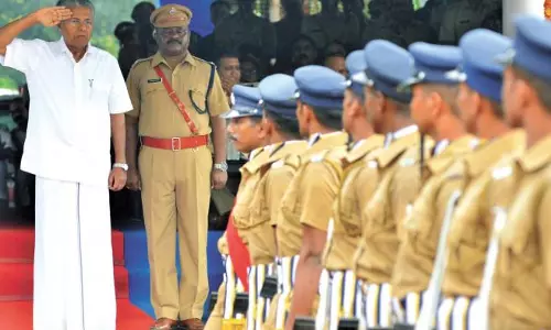 ക്രമസമാധാന പാലകര്‍ അത്ര ചെറിയ മീനല്ല