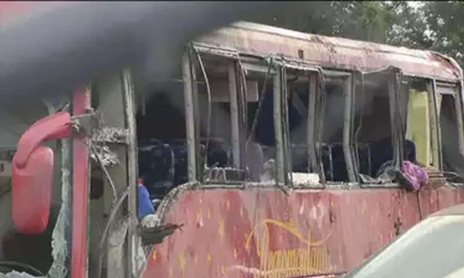 ചൈനയിൽ ആൾക്കൂട്ടത്തിലേക്ക് ബസ് ഇടിച്ചു കയറി; വിദ്യാർഥികളടക്കം 11 പേര്ക്ക് ദാരുണാന്ത്യം ചൈനയിൽ ആൾക്കൂട്ടത്തിലേക്ക് ബസ് ഇടിച്ചു കയറി; വിദ്യാർഥികളടക്കം 11 പേര്ക്ക് ദാരുണാന്ത്യം