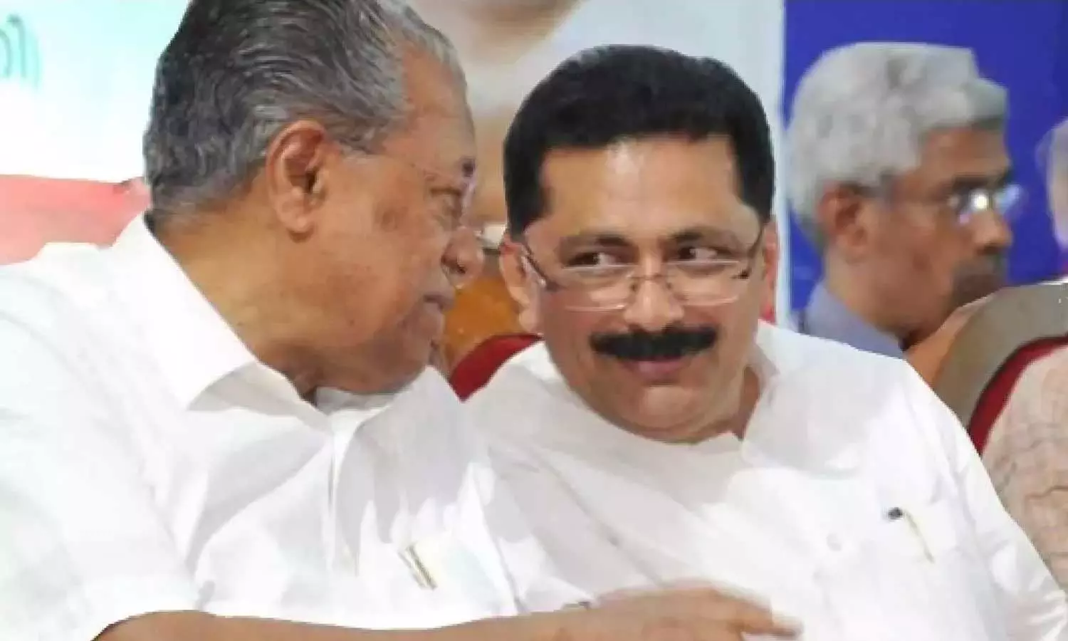 കൈക്കൂലിക്കാരായ ഉദ്യോഗസ്ഥരെ കുറിച്ച് വിവരം വാട്സ് ആപ്പ്  ചെയ്യാന്‍ ആവശ്യപ്പെട്ട് കെ.ടി ജലീല്‍