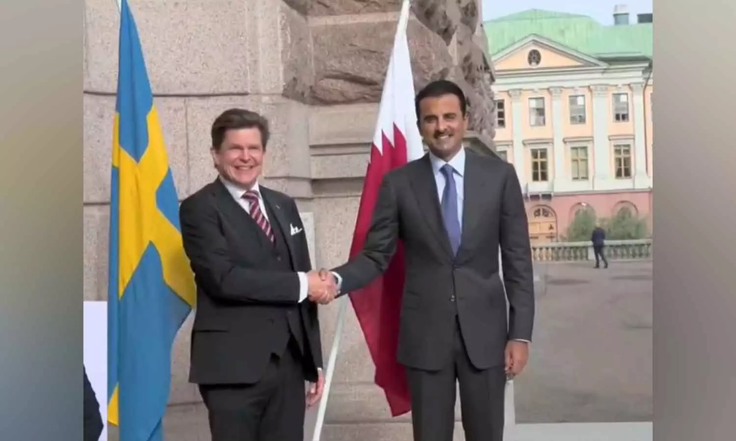 ഖത്തർ അമീറിന്റെ യൂറോപ്യൻ സന്ദർശനം: സ്വീഡനിൽ രാഷ്ട്ര നേതാക്കളുമായുള്ള കൂടിക്കാഴ്ചക്ക് ശേഷം നോർവെയിലെത്തി ഖത്തർ അമീറിന്റെ യൂറോപ്യൻ സന്ദർശനം: സ്വീഡനിൽ രാഷ്ട്ര നേതാക്കളുമായുള്ള കൂടിക്കാഴ്ചക്ക് ശേഷം നോർവെയിലെത്തി