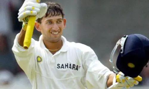 എട്ടാമനായി ഇറങ്ങി സെഞ്ച്വറി; ലോര്ഡ്സില് ഇംഗ്ലണ്ടിനെ വിറപ്പിച്ച അഗാര്ക്കര് എട്ടാമനായി ഇറങ്ങി സെഞ്ച്വറി; ലോര്ഡ്സില് ഇംഗ്ലണ്ടിനെ വിറപ്പിച്ച അഗാര്ക്കര്