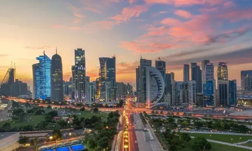 സ്വദേശിവത്കരണം: സാമ്പത്തിക വികസനത്തിൽ പൗരന്മാരുടെ പങ്കാളിത്തം നിർണായകമാണെന്ന് ഖത്തർ തൊഴിൽ മന്ത്രാലയം