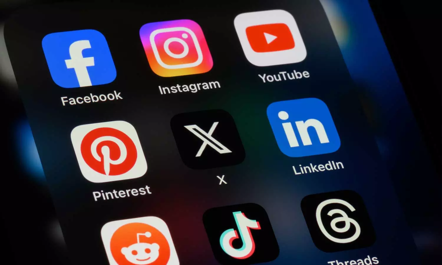 Australia says it will ban minors from using social media