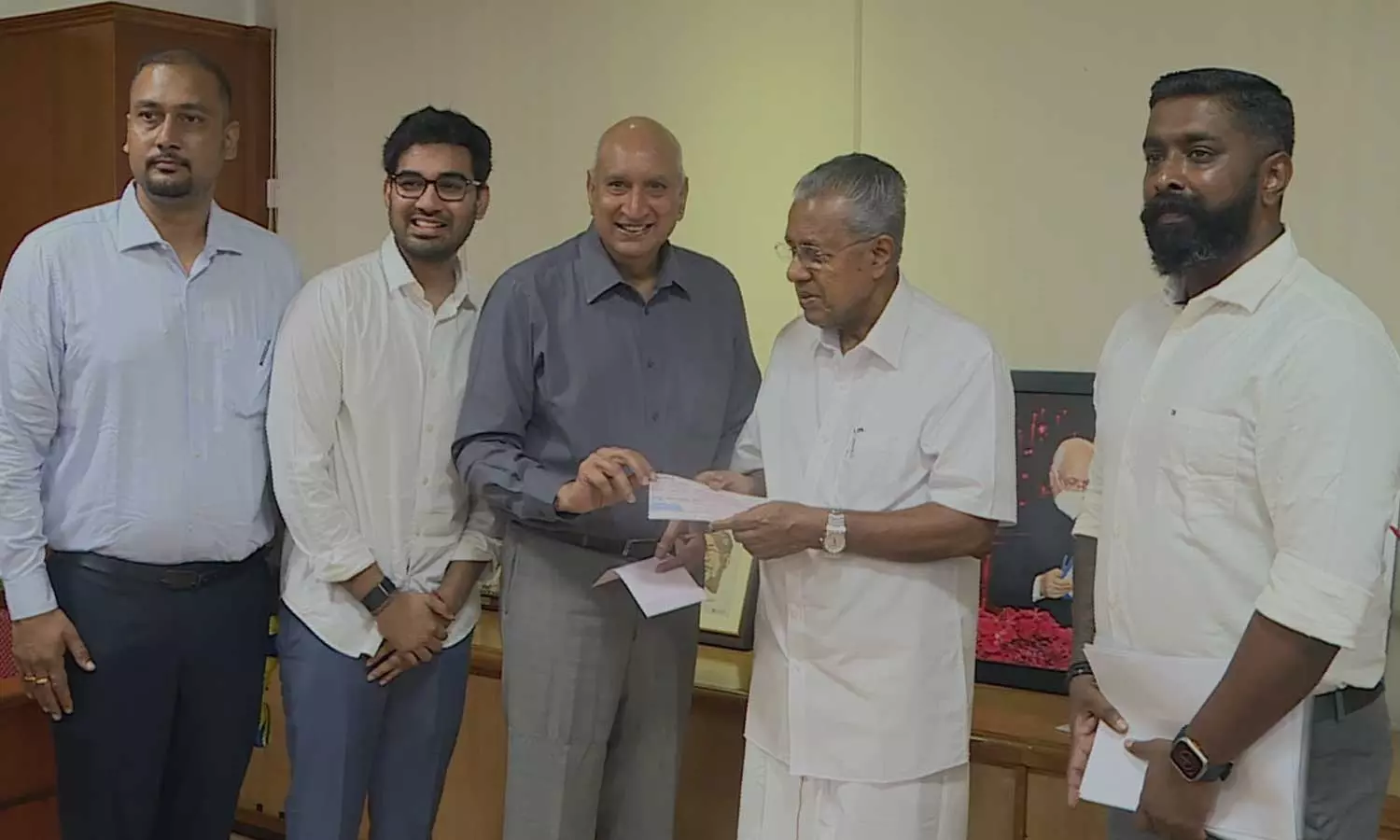 25 ലക്ഷം രൂപ സംഭാവന: വയനാട് ദുരിതബാധിതർക്ക് സഹായവുമായി കേരള ബ്ലാസ്റ്റേഴ്സ് 25 ലക്ഷം രൂപ സംഭാവന: വയനാട് ദുരിതബാധിതർക്ക് സഹായവുമായി കേരള ബ്ലാസ്റ്റേഴ്സ്