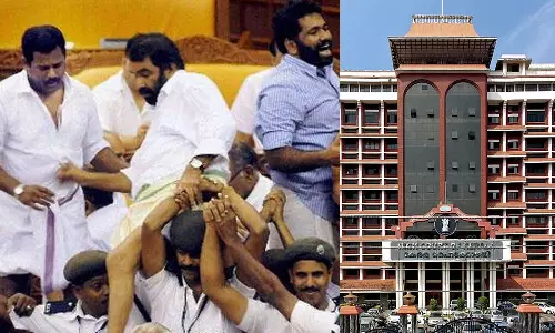 നിയമസഭാ കയ്യാങ്കളി: യുഡിഎഫ് എംഎൽഎമാർക്കെതിരെയുള്ള കേസ് ഹൈക്കോടതി റദ്ദാക്കി