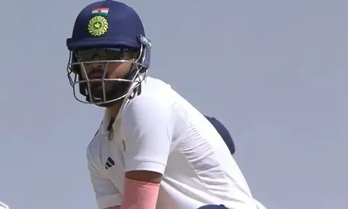 സൺ ഗ്ലാസിട്ട് സ്റ്റൈലായി വന്നു; വന്ന പോലെ അയ്യരുടെ മടക്കം, സോഷ്യല്‍ മീഡിയയില്‍ ട്രോള്‍ മഴ