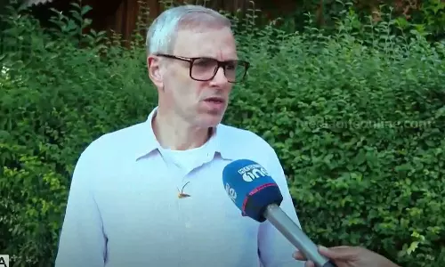 ജമ്മു കശ്മീരിന്റെ പ്രത്യേക പദവി ചോദിച്ചുകൊണ്ടേയിരിക്കും; ബിജെപി എല്ലാ കാലവും അധികാരത്തില്‍ ഇരിക്കില്ല-ഒമര്‍ അബ്ദുല്ല