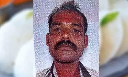 man dies after stuck idli in throatht