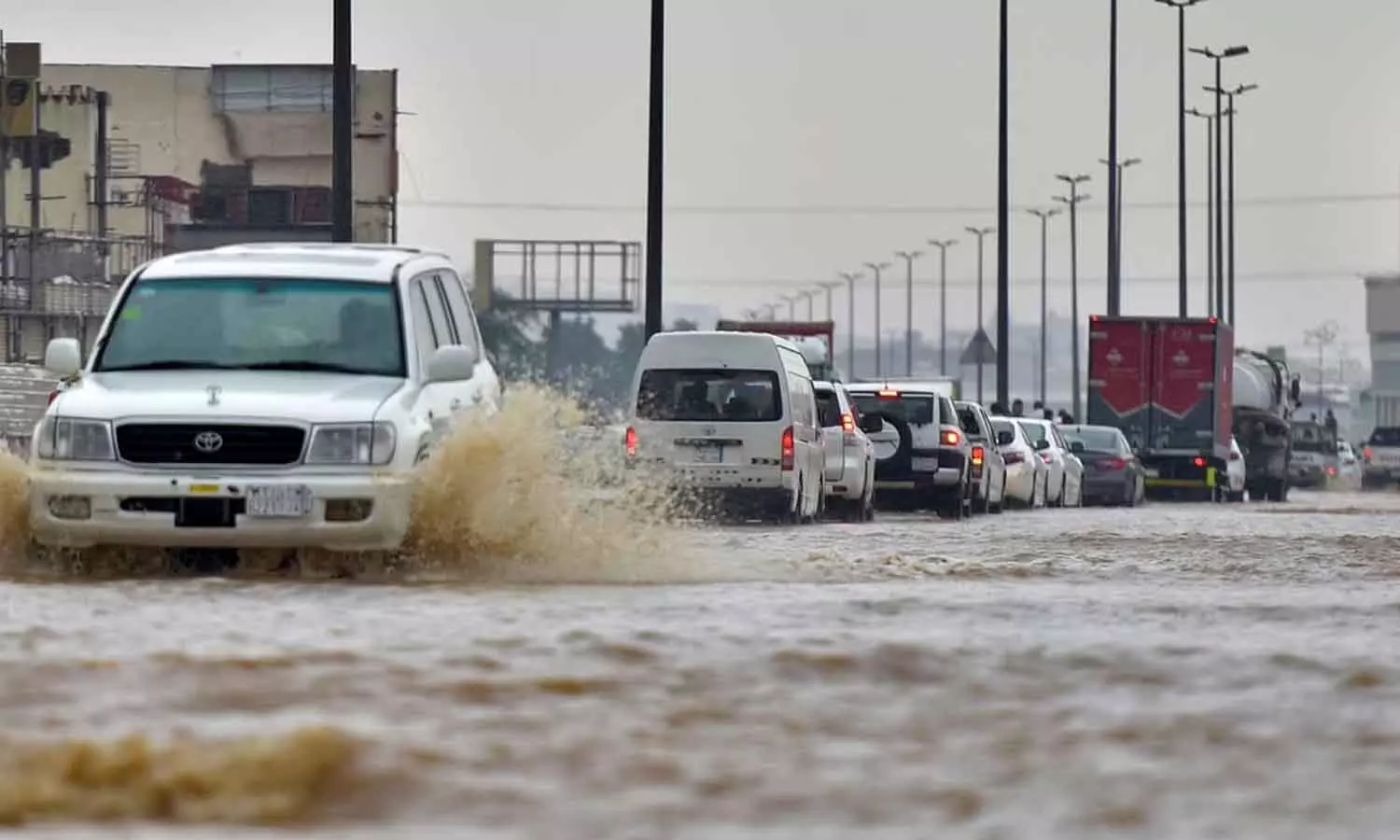 സൗദിയിൽ മഴയും കാലാവസ്ഥാ മാറ്റങ്ങളും വർധിക്കുന്നു; റിപ്പോർട്ട് പുറത്ത് വിട്ട്  കാലാവസ്ഥാ കേന്ദ്രം