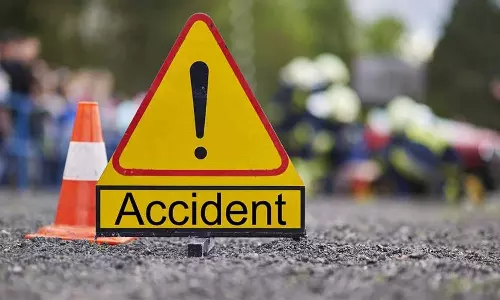 Two dies in car accident on Palakkad Pattambi-Pulamanthole road