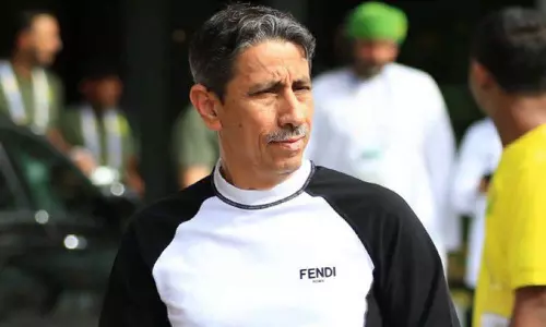 ഒമാൻ ഫുട്‌ബോൾ ടീമിൻ്റെ പുതിയ കോച്ചായി റഷീദ് ജാബറിനെ നിയമിച്ചു