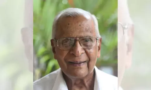 എം.എം. ലോറൻസിന്റെ മൃതദേഹം മെഡിക്കൽ കോളേജിന് വിട്ടുനൽകരുത്; മകൾ ഹൈക്കോടതിയെ സമീപിച്ചു