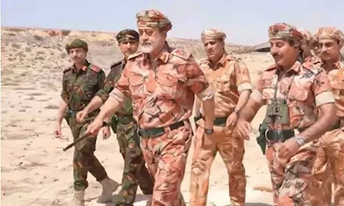 ദോഫാറിലെയും സർഫൈത്തിലെയും റോയൽ ആർമി യൂണിറ്റുകൾ സുൽത്താൻ ഹൈതം ബിൻ താരിഖ് സന്ദർശിച്ചു