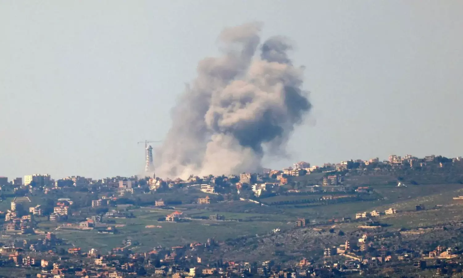 Israel continues airstrikes in Lebanon Israel continues airstrikes in Lebanon
