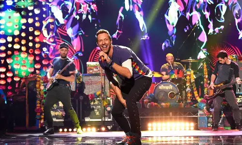 Coldplay always stood with Palestine; declared that they would not accept genocide, and adopted an environmentally friendly policy, Coldplay rock music band Coldplay always stood with Palestine; declared that they would not accept genocide, and adopted an environmentally friendly policy, Coldplay rock music band