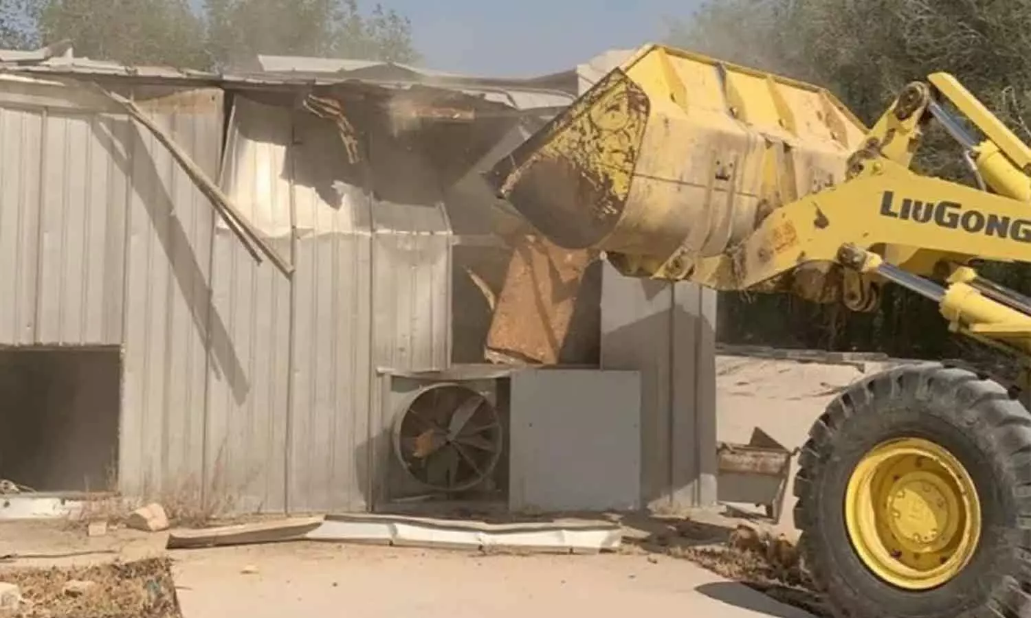 സർക്കാർ വസ്തുക്കളിലെ കയ്യേറ്റങ്ങൾ കുവൈത്ത് മുനിസിപ്പാലിറ്റി പൊളിച്ചു നീക്കുന്നു