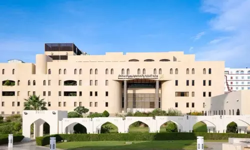 അനുമതി ഇല്ലാതെ റോയൽ ചിഹ്നങ്ങൾ ഉപയോഗിക്കരുത്; മുന്നറിയിപ്പുമായി ഒമാൻ വാണിജ്യ മന്ത്രാലയം