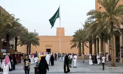 സൗദിയിൽ വ്യാപാര വ്യവസായ സ്ഥാപനങ്ങള്‍ക്ക് ഏകീകൃത രജിസ്‌ട്രേഷന്‍; ഏക സി.ആര്‍ നടപടികള്‍ക്ക് തുടക്കം