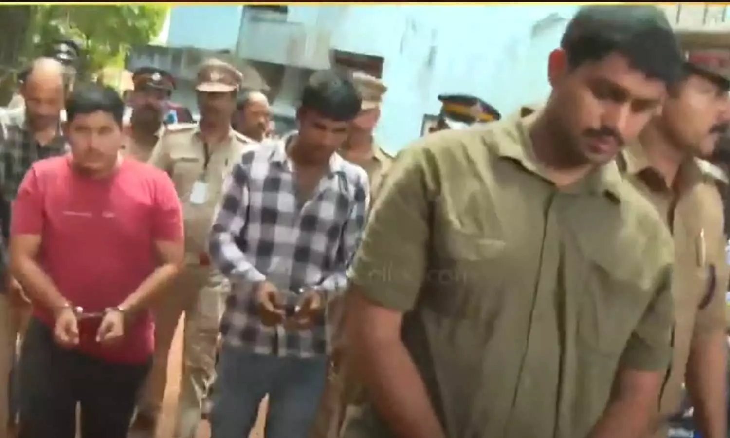 തൃശൂരിൽ എടിഎമ്മുകൾ കുത്തിത്തുറന്ന് കവർച്ച; പ്രതികളുമായി ഇന്ന് നായ്ക്കനാലിൽ തെളിവെടുപ്പ് നടത്തും