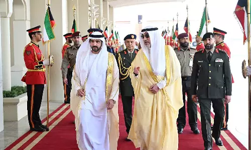 ദുബൈ കിരീടാവകാശി ശൈഖ് ഹംദാൻ കുവൈത്തിൽ; സ്വീകരിച്ച് കുവൈത്ത് ഉപ പ്രധാനമന്ത്രി