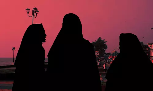 ഇസ്‌ലാമോഫോബിയക്ക് മുസ്‌ലിംകളില്‍ നിന്നും ഇസ്‌ലാമില്‍ നിന്നും കാരണങ്ങള്‍ കണ്ടെത്തുന്നവിധം: ഇസ്‌ലാമോഫോബിയ - സെപ്റ്റംബര്‍ മാസം സംഭവിച്ചത്