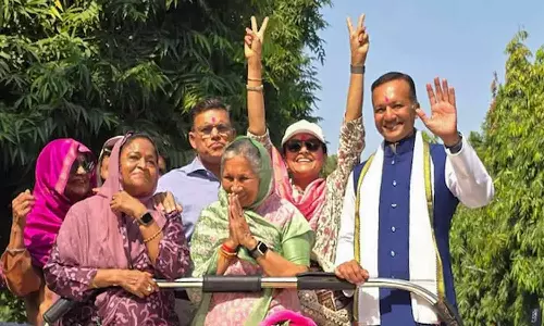 ഹരിയാനയിൽ മൂന്ന് സ്വതന്ത്ര എം.എൽ.എമാർ ബി.ജെ.പിയിൽ ഹരിയാനയിൽ മൂന്ന് സ്വതന്ത്ര എം.എൽ.എമാർ ബി.ജെ.പിയിൽ