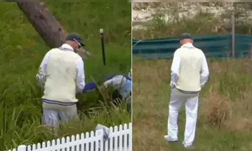 കണ്ടം ക്രിക്കറ്റാണോ ഇത്? കുറ്റിക്കാട്ടിൽ പന്ത് തിരഞ്ഞ് നേഥൻ ലിയോൺ