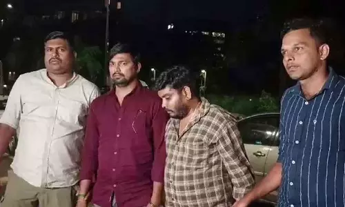 ടൊവിനോ ചിത്രം ARMന്റെ വ്യാജ പതിപ്പ് പ്രചരിപ്പിച്ച പ്രതികൾ പിടിയിൽ