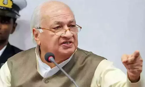 Governor Goes to Delhi During Clash with Cm Pinarayi Vijayan