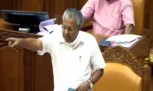 ഒരു പിആർ ഏജൻസിയുടെയും സഹായം വേണ്ടി വന്നിട്ടില്ല, സർക്കാരിന് ഇൻഫർമേഷൻ & പബ്ലിക് റിലേഷൻസ് വകുപ്പുണ്ട്; സഭയിൽ മുഖ്യമന്ത്രിയുടെ മറുപടി