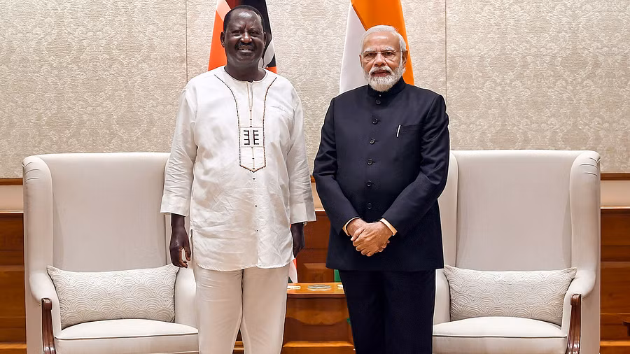 Narendra Modi with former prime minister of Kenya Raila Amolo Odinga