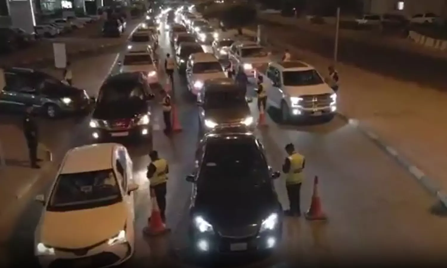 കുവൈത്തിൽ ആഭ്യന്തര മന്ത്രാലയത്തിൻറെ കീഴിൽ ശക്തമായ സുരക്ഷാപരിശോധന തുടരുന്നു കുവൈത്തിൽ ആഭ്യന്തര മന്ത്രാലയത്തിൻറെ കീഴിൽ ശക്തമായ സുരക്ഷാപരിശോധന തുടരുന്നു