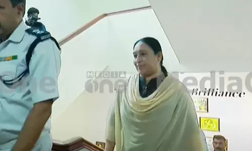 എഡിഎമ്മിന്റെ മരണം: എ.​ ഗീത കണ്ണൂരിലെത്തി, കലക്ടറുടെ മൊഴി രേഖപ്പെടുത്തുന്നു