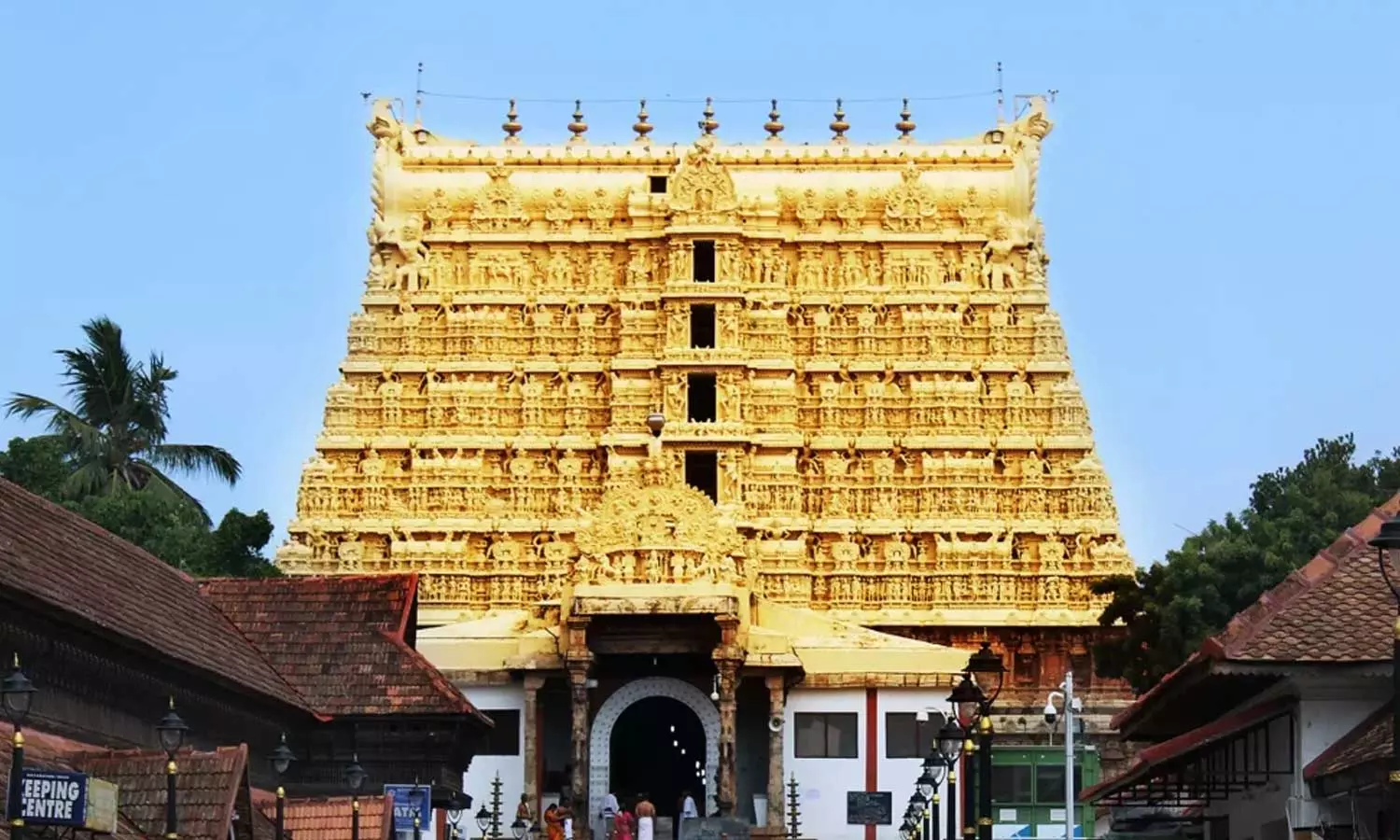 RTI activist files complaint to Chief Minister and DGP against police in Padmanabhaswamy temple theft case RTI activist files complaint to Chief Minister and DGP against police in Padmanabhaswamy temple theft case