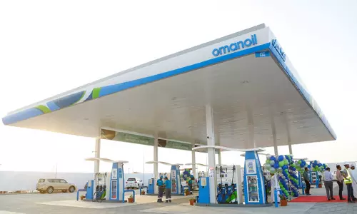 പെട്രോൾ പമ്പുകളിൽ ഒമാനികളെ സൂപ്പർവൈസർമാരായും മാനേജർമാരായും നിയമിക്കണം: ഒമാൻ തൊഴിൽ മന്ത്രാലയം