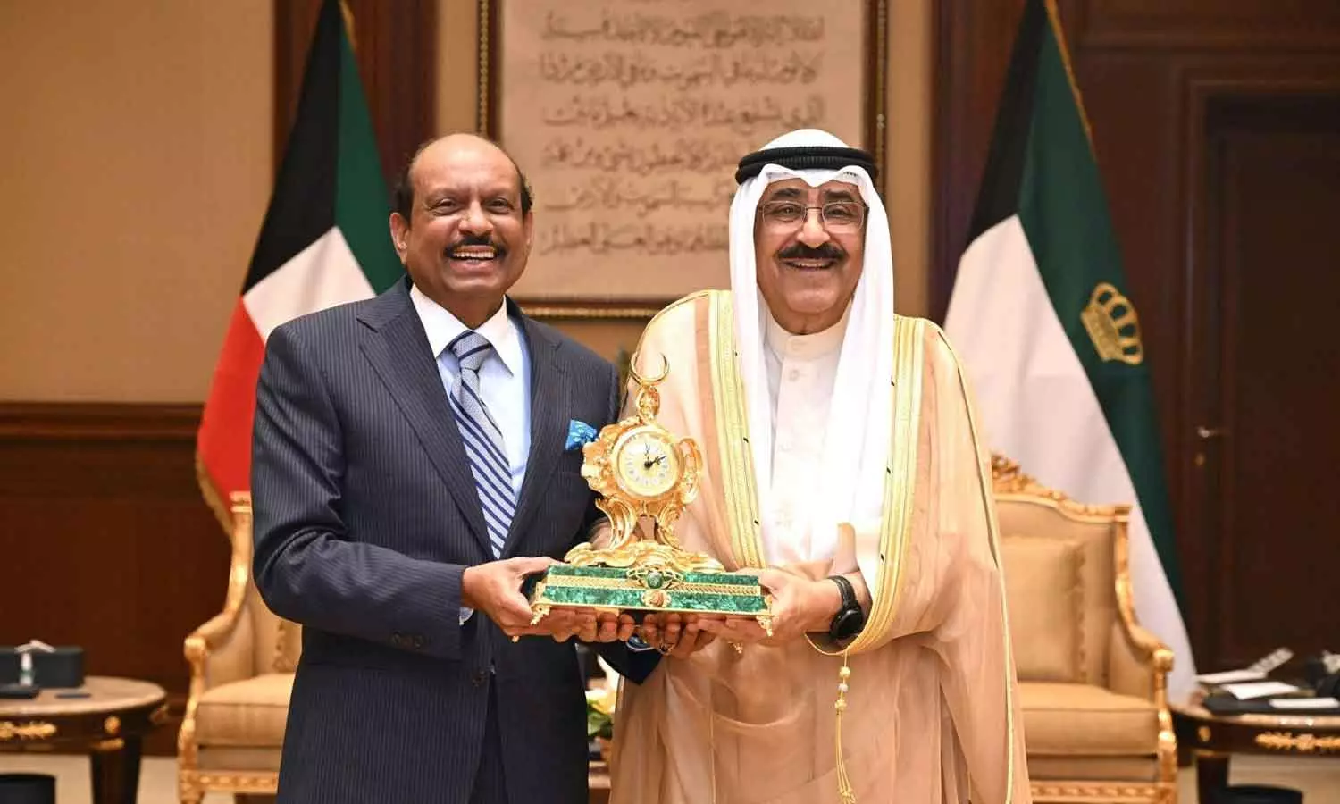 കുവൈത്ത് അമീർ ഷെയ്ഖ് മിഷ്അൽ അഹമ്മദ് ജാബർ അസ്സബാഹുമായി എം.എ യൂസഫലി കൂടിക്കാഴ്ച നടത്തി