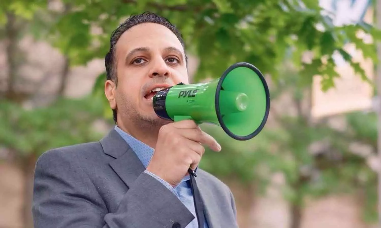 Democratic leader who opposes US complicity in Gaza genocide expelled from Harris rally