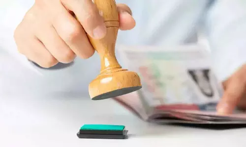 കുവൈത്തിൽ അറുപത് വയസിന് മുകളിലുള്ളവർക്ക് ബിരുദമില്ലെങ്കിലും വിസ മാറ്റാം