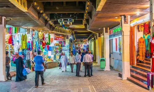 പ്രവാസികളുടെ സുൽത്താനേറ്റ്; ഒമാനിലെ പ്രവാസികളിൽ ഏറ്റവും കൂടുതൽ ബംഗ്ലാദേശികൾ, രണ്ടാമതെത്തി ഇന്ത്യക്കാർ