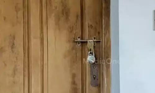 ആളില്ലാത്ത സമയത്ത് ജപ്തി; 40 ലക്ഷം അടച്ചാൽ വീട് വിട്ടുനൽകാമെന്ന് SBI