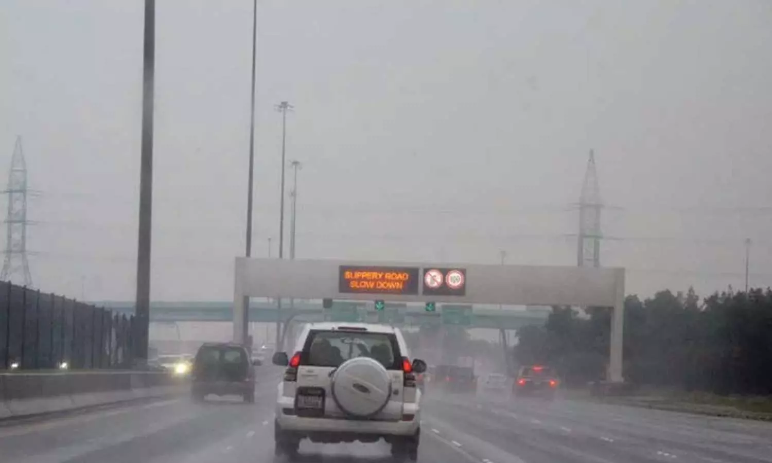 കുവൈത്തിൽ ഇന്ന് നേരിയ മഴയ്ക്ക് സാധ്യത: കാലാവസ്ഥാ വകുപ്പ് കുവൈത്തിൽ ഇന്ന് നേരിയ മഴയ്ക്ക് സാധ്യത: കാലാവസ്ഥാ വകുപ്പ്