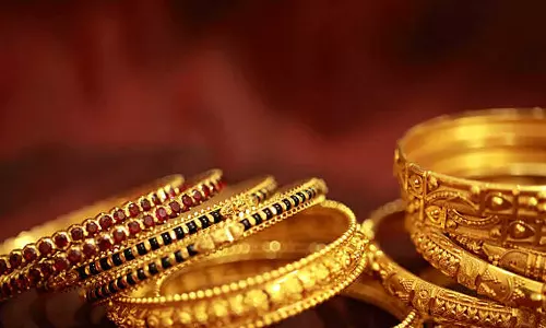 പിടിതരാതെ സ്വർണം; പുതിയ റെക്കോഡിലേക്ക് കുതിച്ച് വില