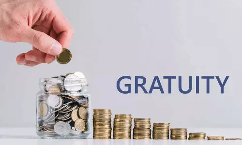 പിരിഞ്ഞ് പോവുന്ന ജീവനക്കാർക്ക് ഗ്രാറ്റുവിറ്റിയായി ഒരു മാസത്തെ ശമ്പളം നൽകണം - ഒമാൻ തൊഴിൽ മന്ത്രാലയം