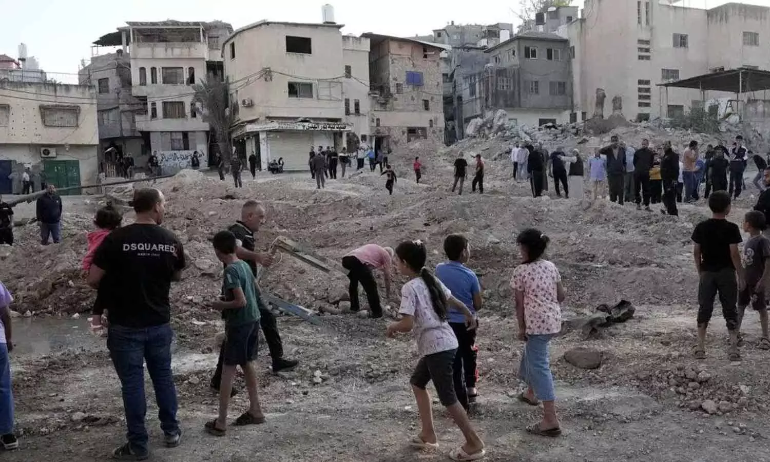 Hamas warns against Israeli plans to evict Palestinians from occupied West Bank Hamas warns against Israeli plans to evict Palestinians from occupied West Bank