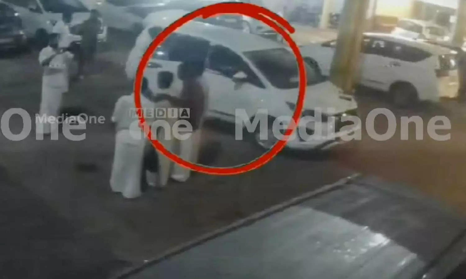 CPM releases new CCTV footage in Palakkad trolley controversy, Palakkad KPM hotel raid CPM releases new CCTV footage in Palakkad trolley controversy, Palakkad KPM hotel raid
